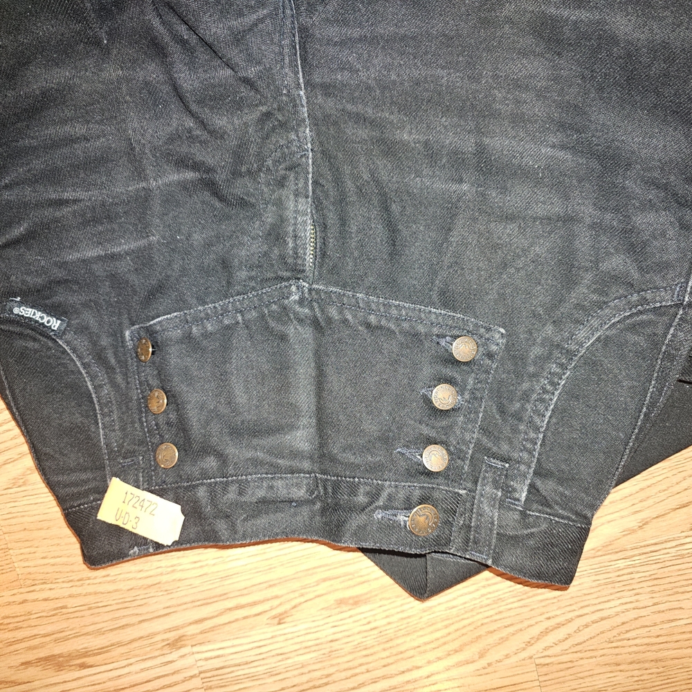 ROCKY MOUNTAIN High Rise Black Jeans
